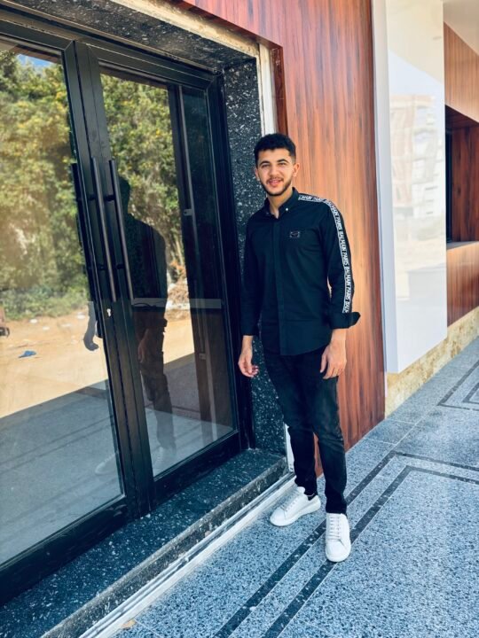 احمد عويس