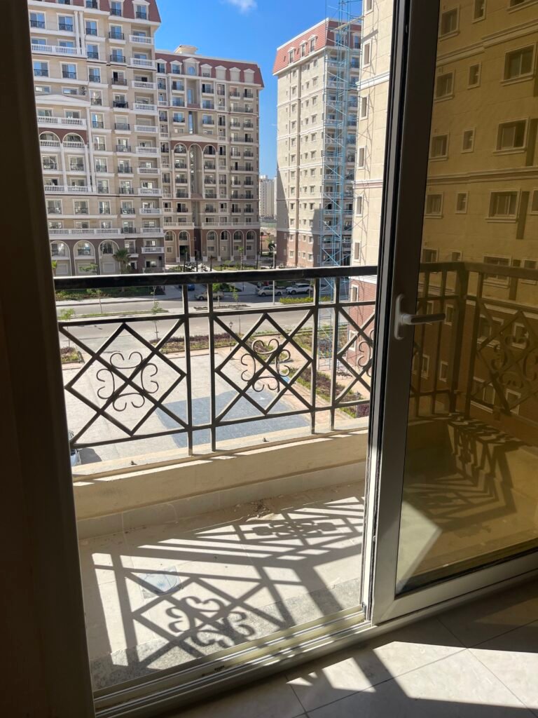 كومباوند صوارى بجوار كارفور سيتى سنتر الاسكندرية