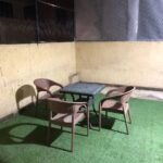 شقة مفروشة للإيجار بالحي الثاني مجاورة اولى بجوار المحور (بدون سمسرة)