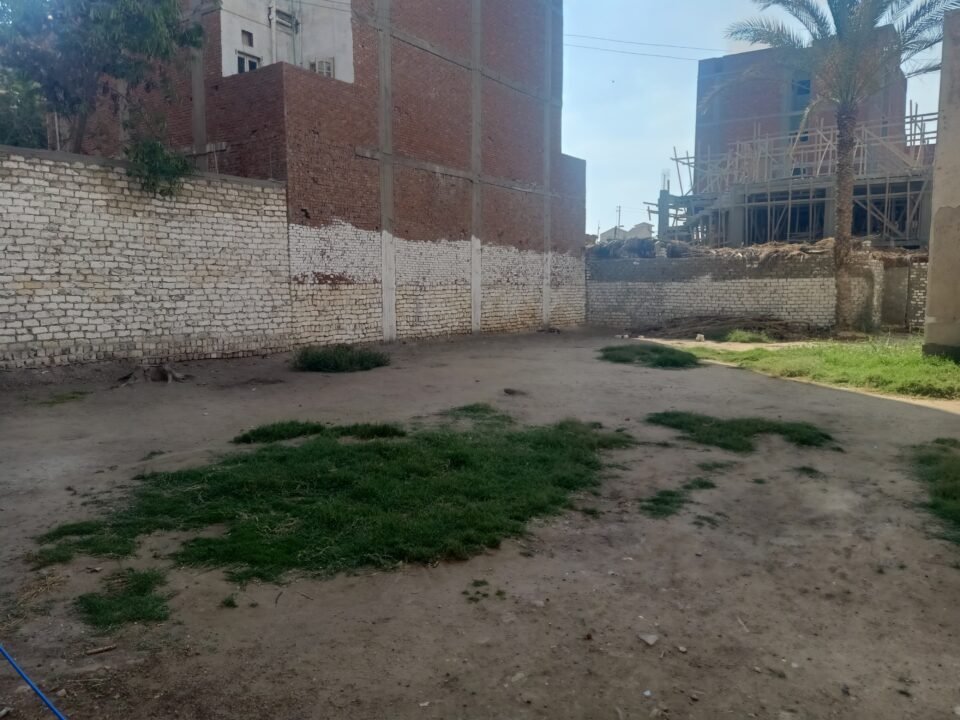 قطعة أرض فضاء ٤٢٥م للبيع او للإستثمار بالمشاركة بالأرض بفاقوس الشرقيه