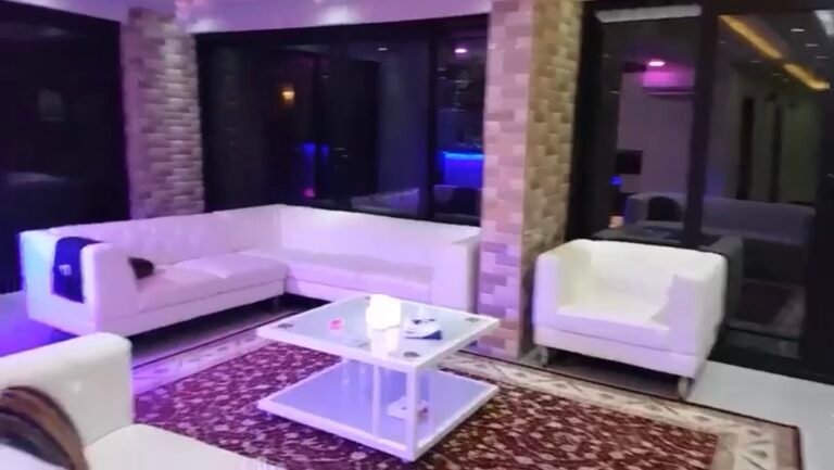 شقة ٢٥٠ متر ترى البحر