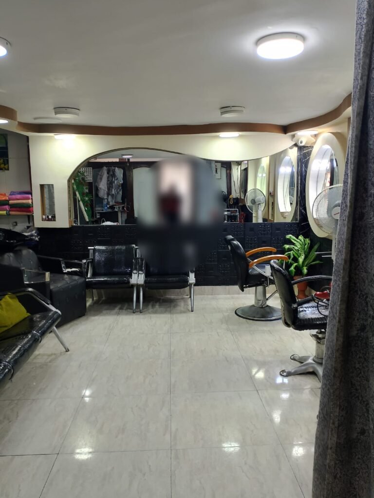 محل تجاري بمدينة الاسكندرية مساحته 24 متر , بمنطقة مصطفي كامل أبراج مينا , غير مؤجر , للبيع ب 3مليون جنية