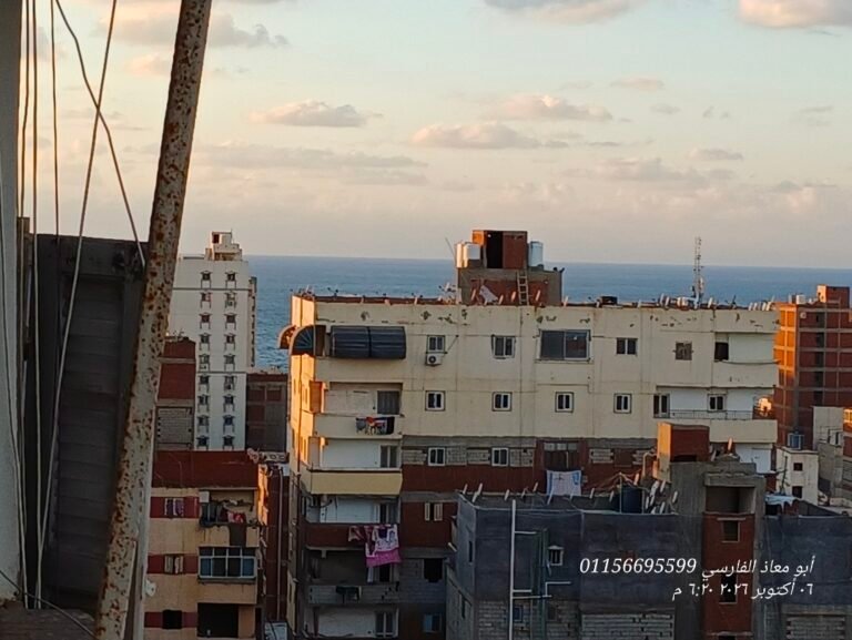 شقة للبيع 3 غرف دور ٢٠ قبل الاخير سيدي بشر بحري جانبي من عبدالناصر
